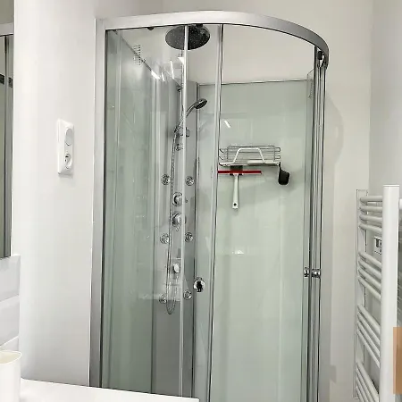 Les D'elina - Entree Autonome *