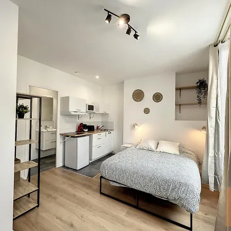 Les D'elina - Entree Autonome Apartman Châtellerault