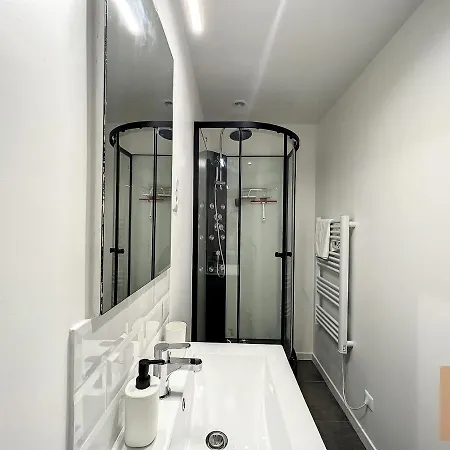 Les D'elina - Entree Autonome Chatellerault