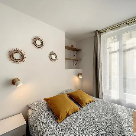 Les D'elina - Entree Autonome *