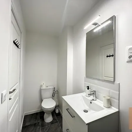 Les D'elina - Entree Autonome Apartment *