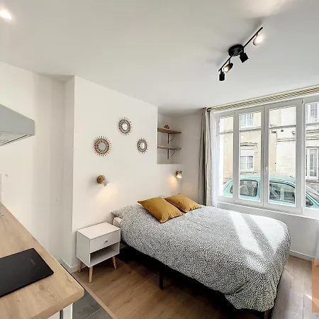 Les D'elina - Entree Autonome