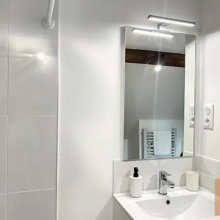 Les D'elina - Entree Autonome Apartment