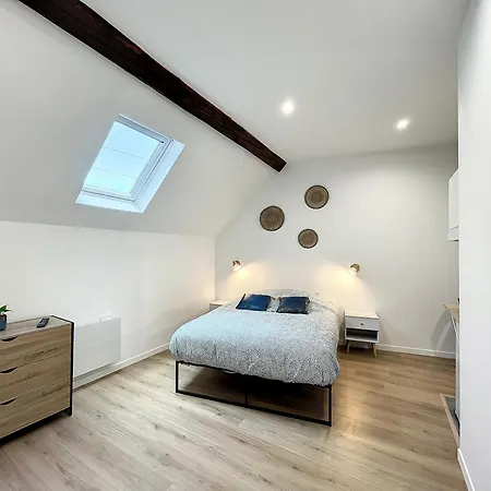 Les D'elina - Entree Autonome