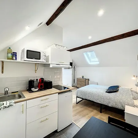 Les D'elina - Entree Autonome *