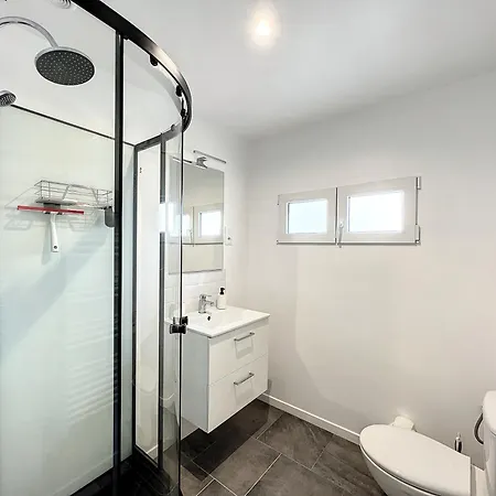 Les D'elina - Entree Autonome Apartman