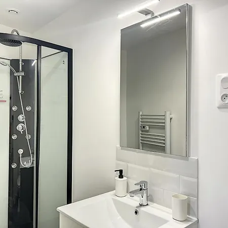 Les D'elina - Entree Autonome Apartment Chatellerault