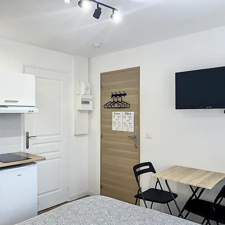 Les D'elina - Entree Autonome Apartment