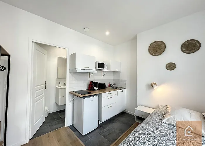 Les D'elina - Entrée Autonome * Châtellerault