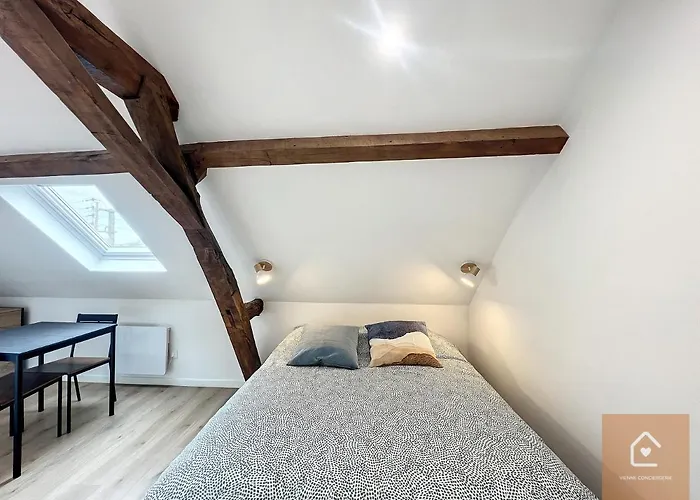 Les D'elina - Entrée Autonome