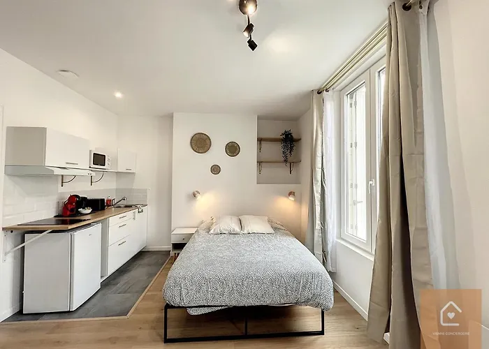 Les D'elina - Entrée Autonome * Châtellerault