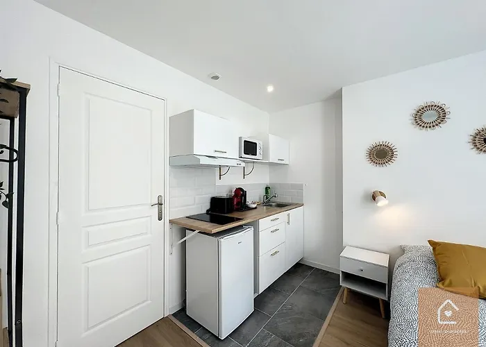 Les D'elina - Entrée Autonome * Châtellerault